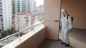 Apartmanların ortak kullanım alanları dezenfekte ediliyor