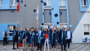 ozel doruk koleji anadolu lisesi nde mezuniyet coskusu 724 medya gazetesi