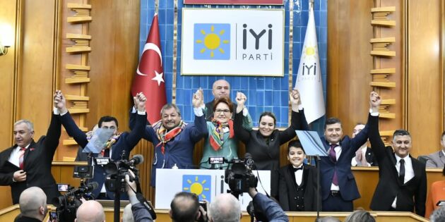 İYİ Parti Sarıçam Belediye Başkan adayı Avukat  Yusuf Özer oldu