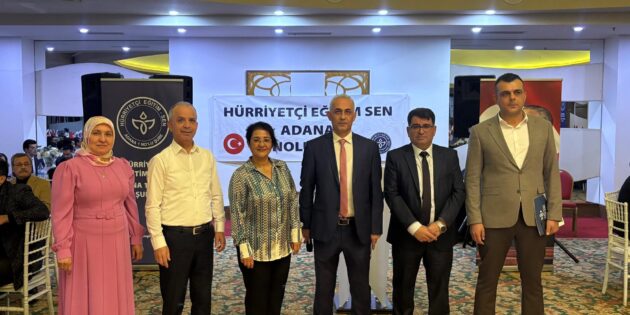 Hürriyetçi Eğitim Sen’den Adana’da görkemli “Öğretmenler Günü”  kutlaması