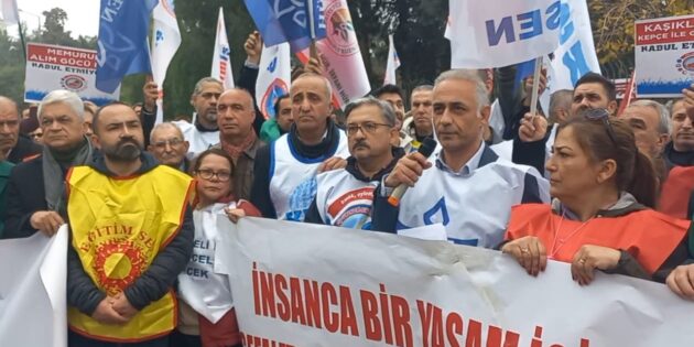 Hürriyetçi Eğitim Sen Adana 1 No’lu Şube Başkanı Mehmet Akif Özcan:  En düşük memur maaşı yoksulluk sınırı olan 68 bin TL’ye yükseltilmelidir.