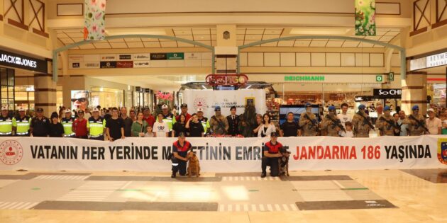 M1 ADANA AVM’DE JANDARMA’NIN 186. KURULUŞ YILDÖNÜMÜ KUTLANDI