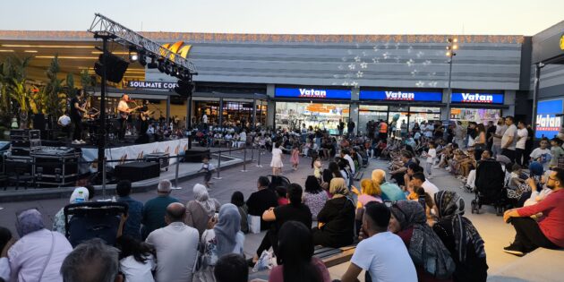 M1 Adana AVM, Kurban Bayramı’nın ikinci ve üçüncü günleri gerçekleştirilen konserlerde bayram coşkusunu ziyaretçilerine yaşattı