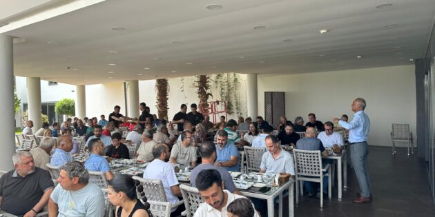 Hürriyetçiler Adana’da Bir İlke İmza Attı: Babalar Günü Kahvaltıda Kutlandı