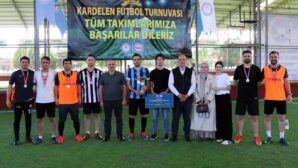 MUSTAFA SARIGEÇİLİ; “KARDELEN, HER GEÇEN GÜN KOLLARI BÜYÜYEN BİR ÇINARA DÖNÜŞTÜ”