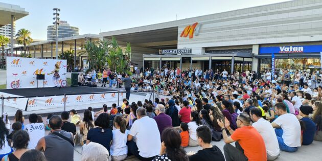 Çocukların Neşesi, Eğlence Dolu Gösteriler, Sahne Performansları, Sahne Şovları’nın Biricik Adresi; M1 Adana Alışveriş Merkezi Temmuz ayında birbirinden eğlenceli etkinlikler, şovlar ve gösterilere ev sahipliği yapıyor.