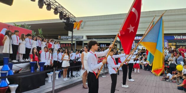 M1 ADANA AVM’de CUMHURİYET BAYRAMI COŞKUSU