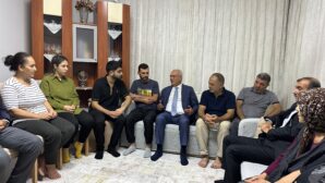 MHP Adana “Hayırlı Günler Komşum” ile gönül köprülerini güçlendiriyor