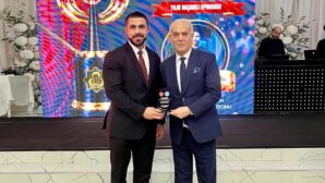 “Vatana Değer Katanlar” Ödül Töreninde Mert Arıoğlu’na Yılın Başarılı Sporcusu Ödülü