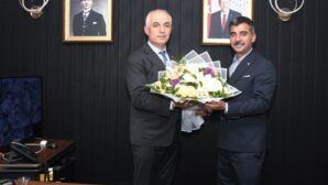 Adana Çiçekçiler Esnaf Odası’nda Mehmet Acar Yeniden Başkan Seçildi.