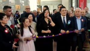 Gönüllü Anneler Topluluğu ve Özel Gereksinimli Çocuklardan “Şiddete Karşı Sevgi” Sergisi Adana’da Büyük İlgi Gördü