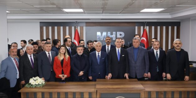 MHP Adana İl Başkanlığı’nda tarihi bayramlaşma!