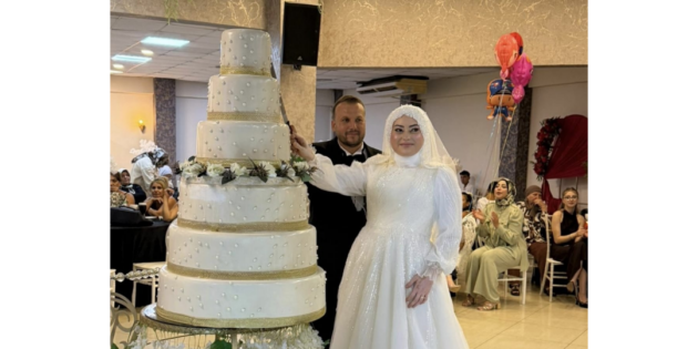 Gizem Kartal ve İsmail Kılınç Görkemli Bir Düğünle Hayatlarını Birleştirdi