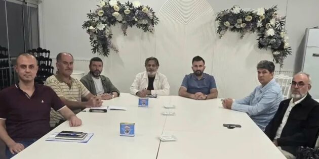 ADANA İHH’DA YENİ DÖNEMİN YOL HARİTASI DEĞERLENDİRİLDİ